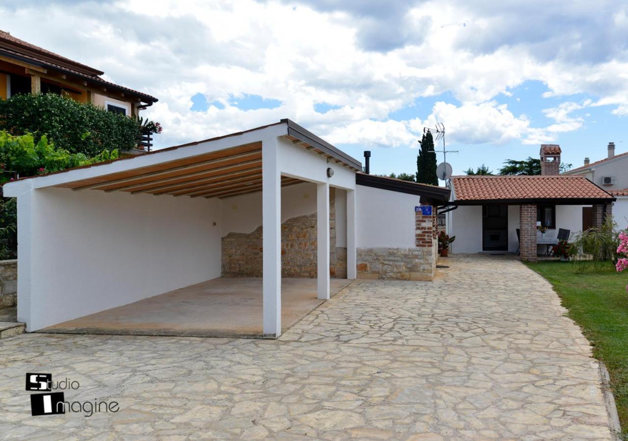 Charming Stone Cottage By The Sea Umag Exterior photo