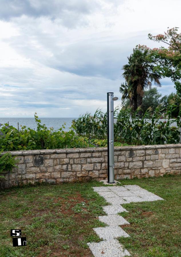Charming Stone Cottage By The Sea Umag Exterior photo