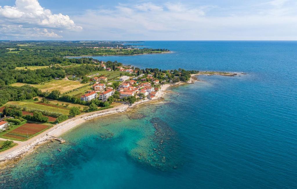 Charming Stone Cottage By The Sea Umag Exterior photo